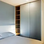 Elegant 1-Bedroom Apartment Near Hill Forest